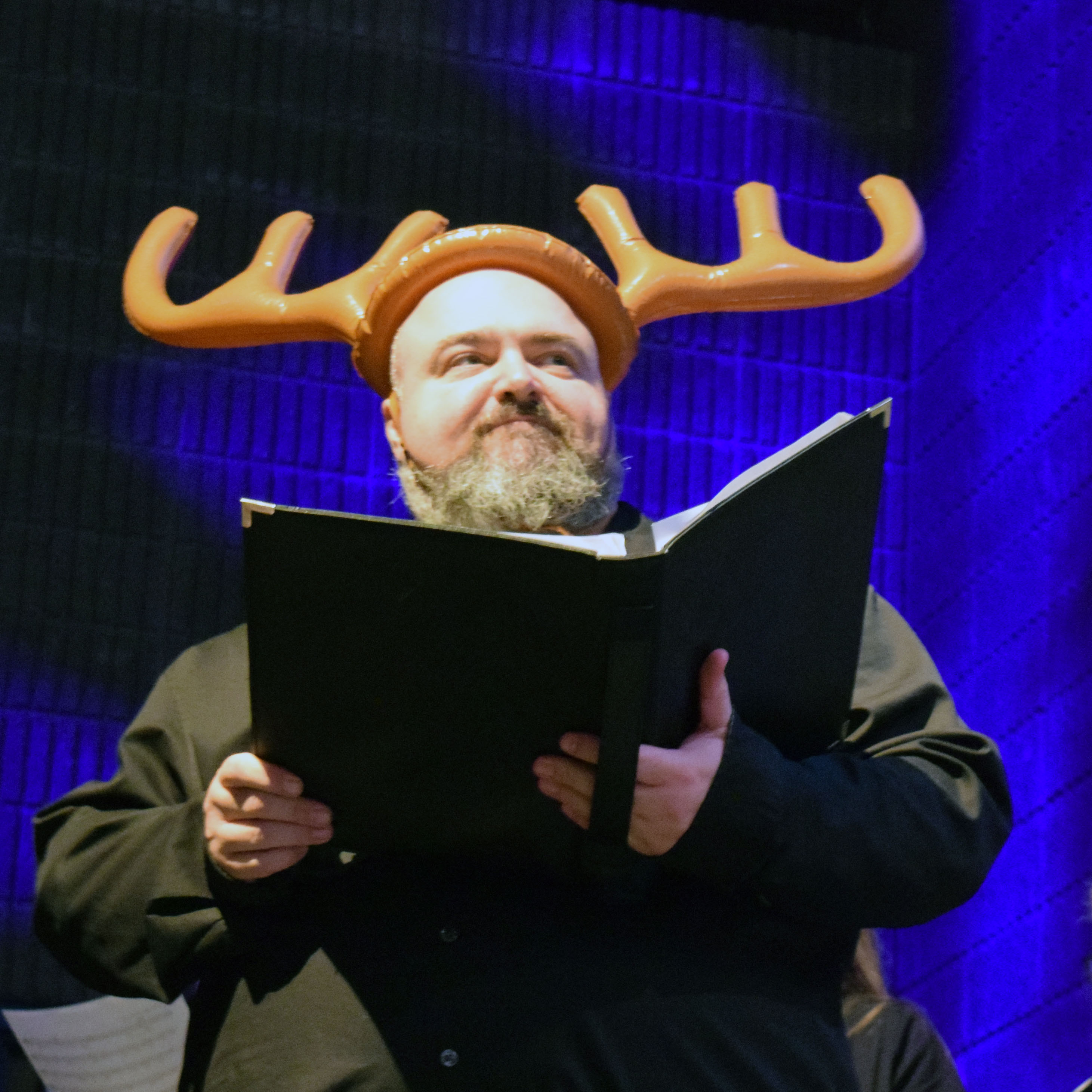 Antlers enliven a holiday concert