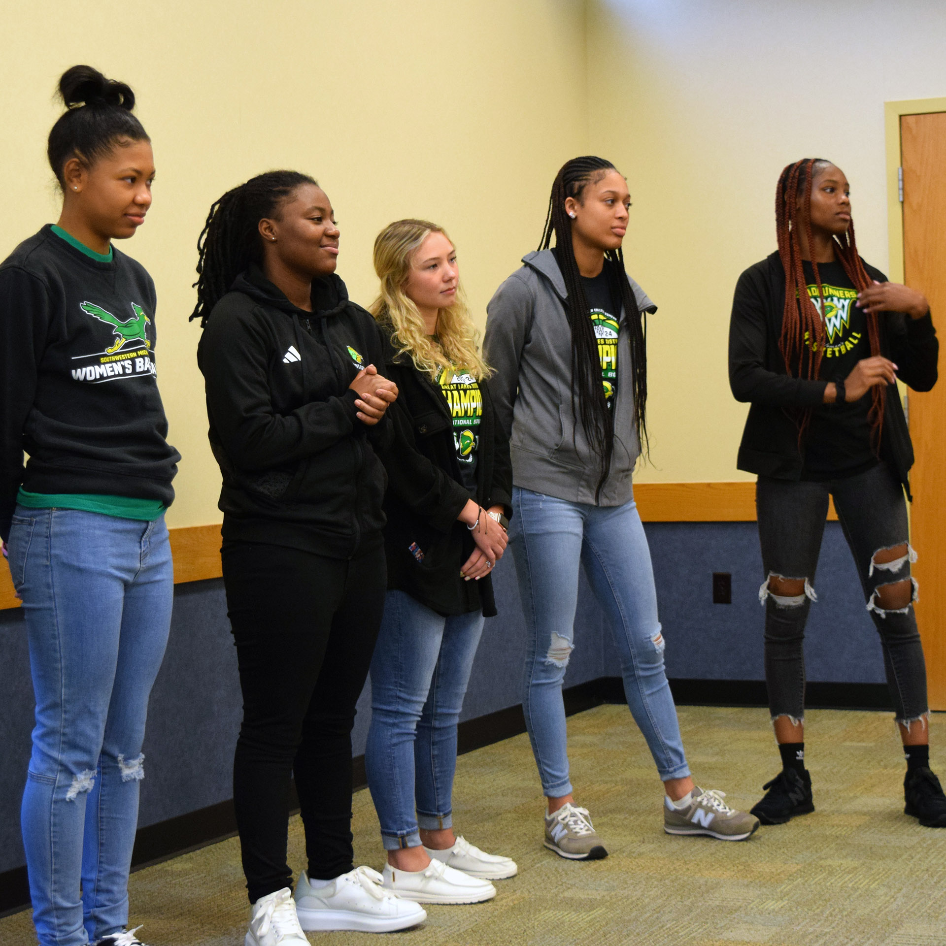 Five women's basketball players