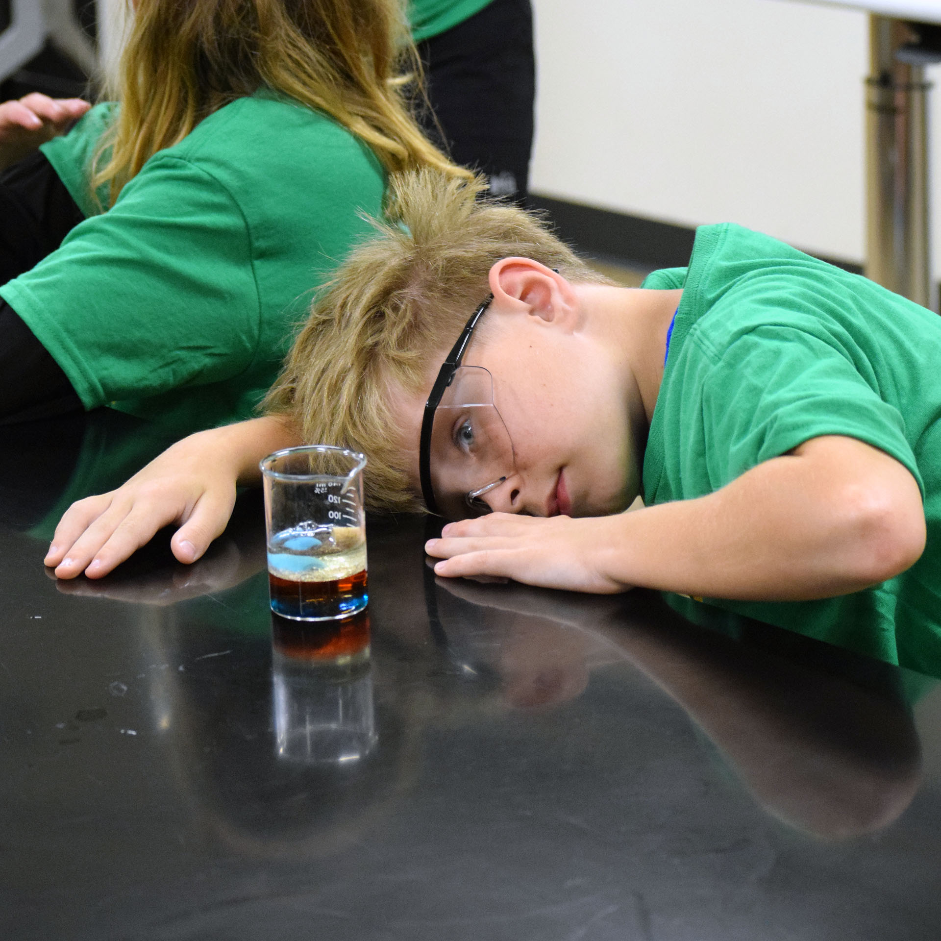 Keeping a close eye on a chemical reaction