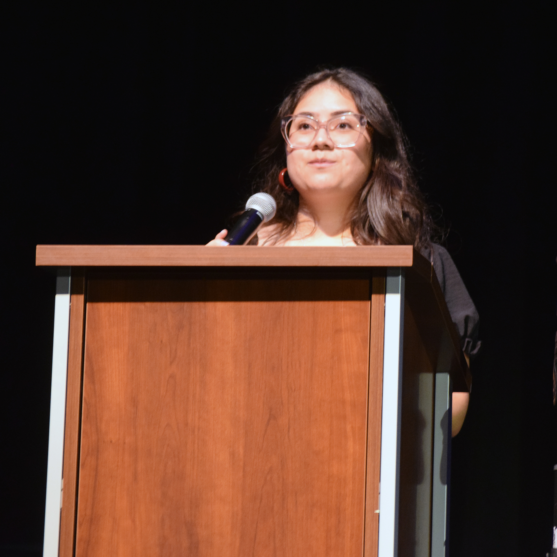 Student speaker Mitzy Grana Diaz