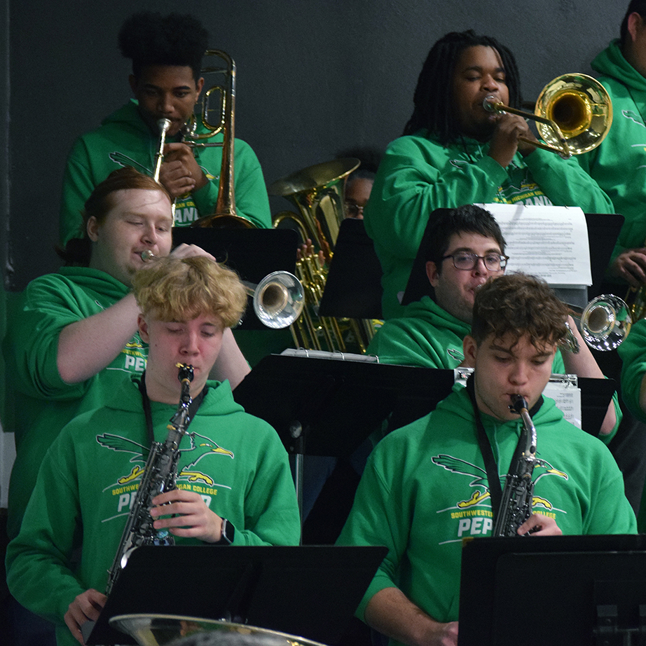 Seth Kalina in SMC's Pep Band